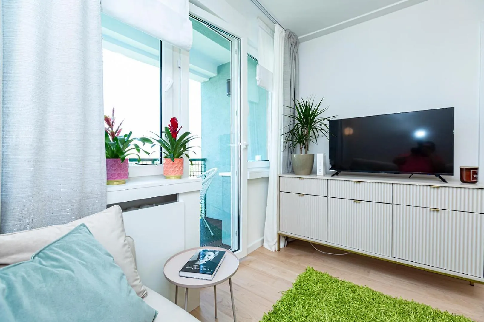 Czerniakowska 201A - Balkon Z Widokiem Na Centrum - Better Rental Varşova 0*,